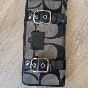 Coach Signature Wallet